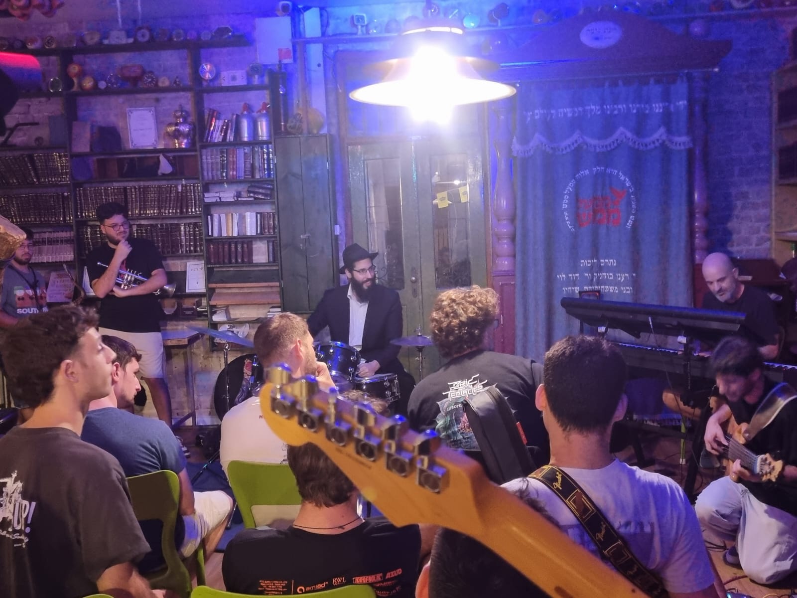 ג'אם מוזיקלי חי בבית המדרש